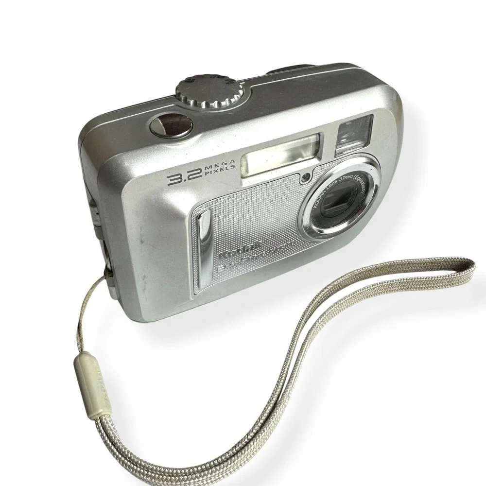 Kodak EasyShare CX7300 3.2 MP Digital Camera - Silver,‎ For parts - Untested